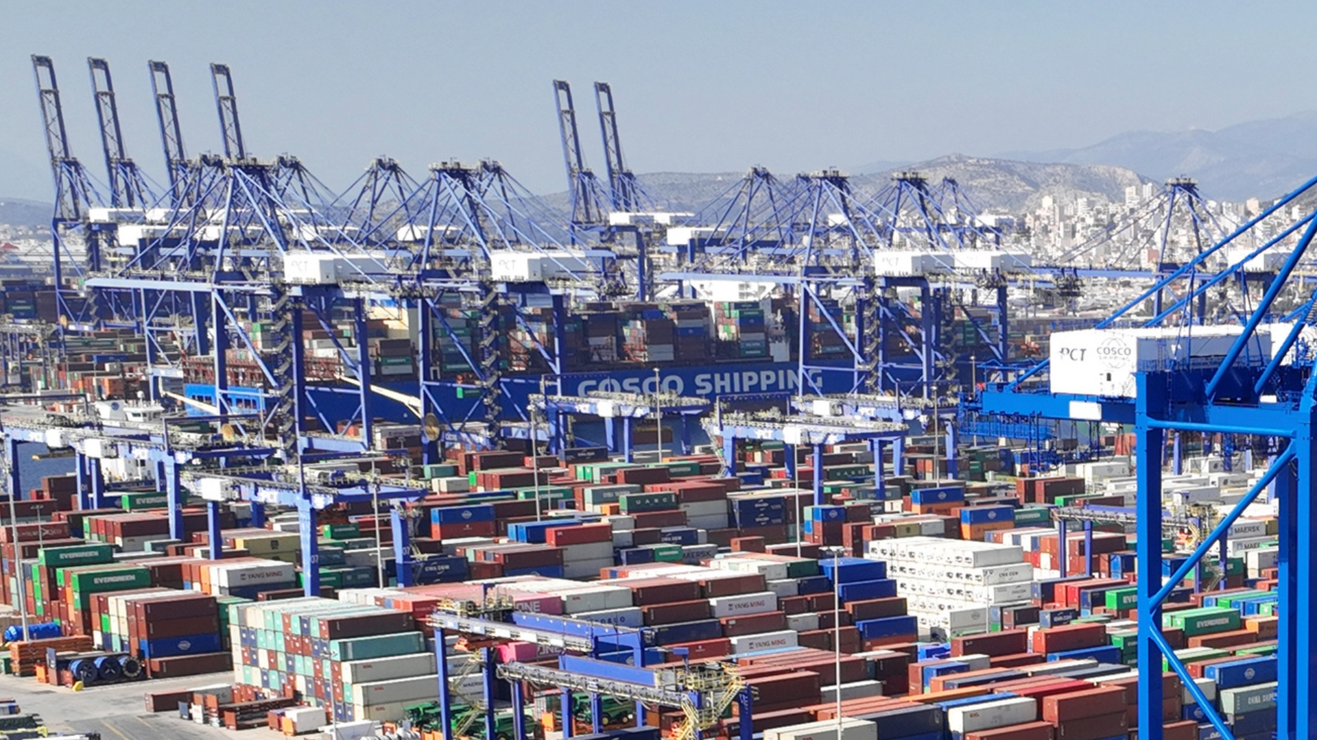 Port of Piraeus deonstrated international competition